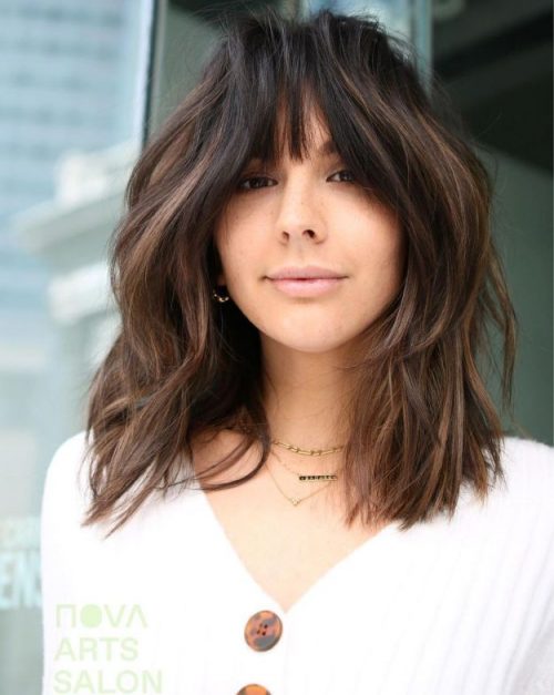 35 Most Universal Medium-Length Haircuts with Bangs