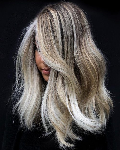 39 Inspirational Blonde Highlights Ideas for Effortlessly Chic Looks