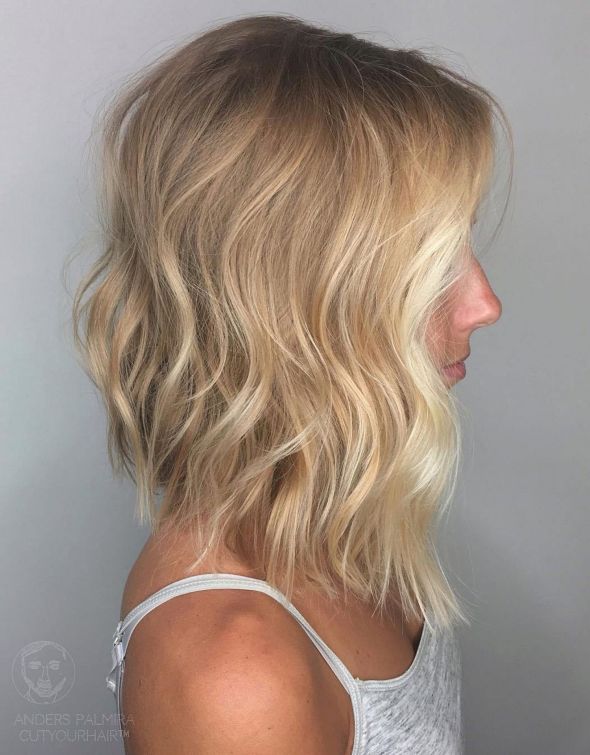 Blonde Bob With Face-Framing Balayage