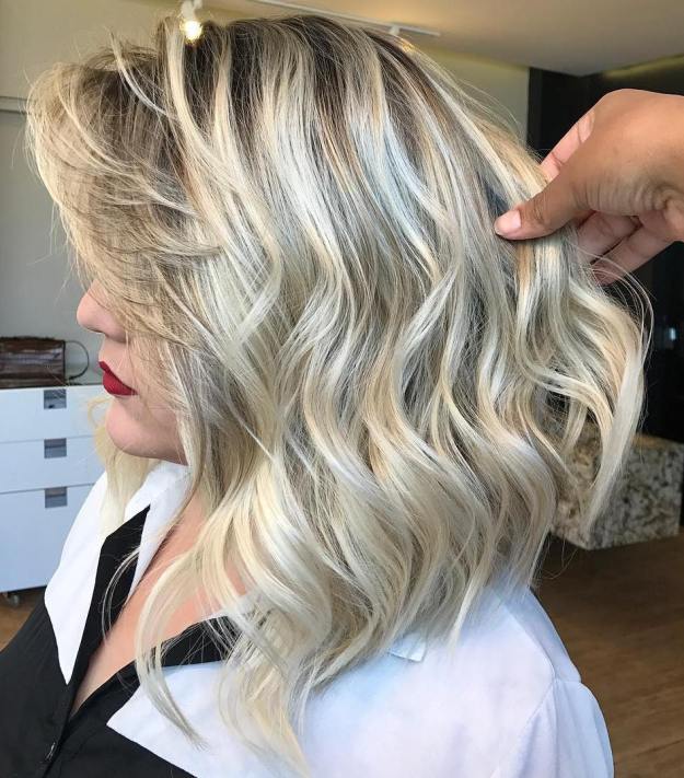 Blonde Wavy Balayage Lob