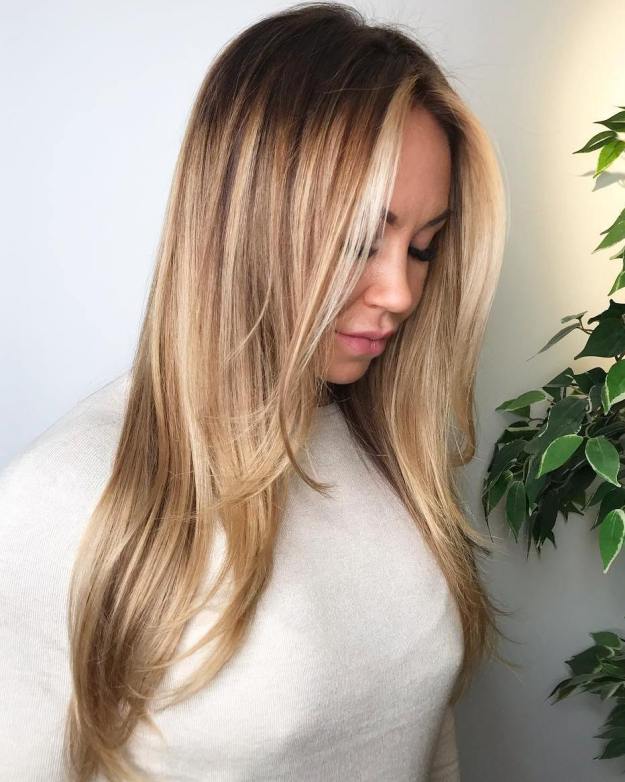 Bronde Balayage Hair with Dark Roots