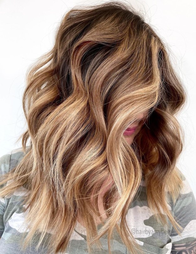 Brunette Balayage with Brown and Blonde Tones