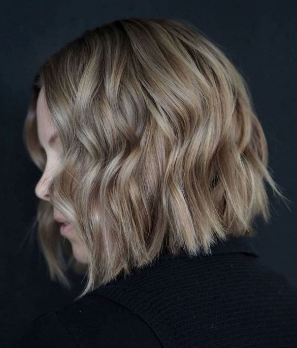 Choppy Wavy Bob With Midshaft Bents