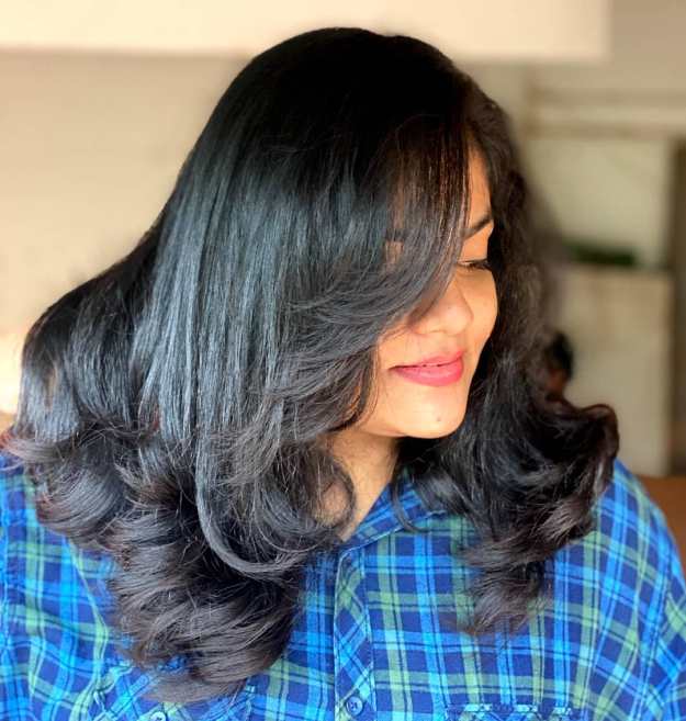 Hairstyle for Thick Hair with Curled Ends and Layering