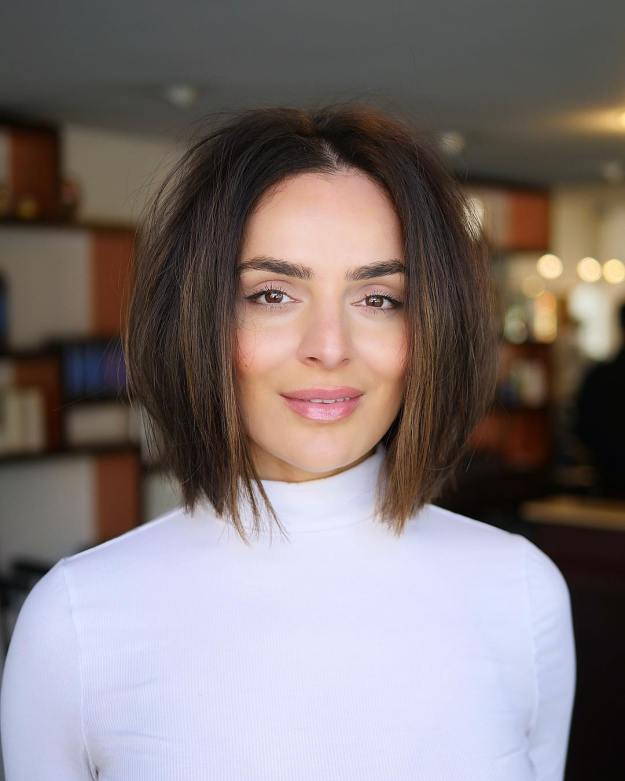 Highlighted Rounded Bob for Straight Hair