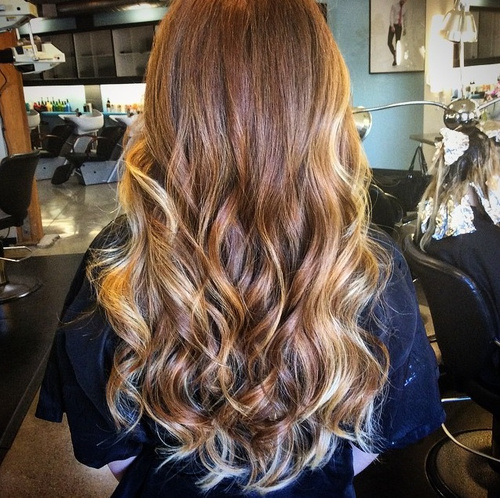 light brown hair with golden blonde ombre