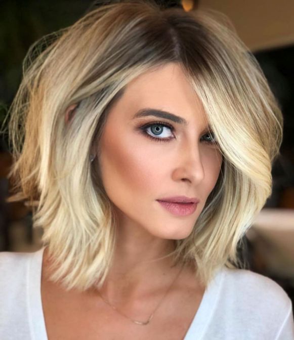 Lob Haircut With Textured Layers