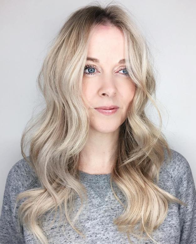 Long Pearl Blonde Waves