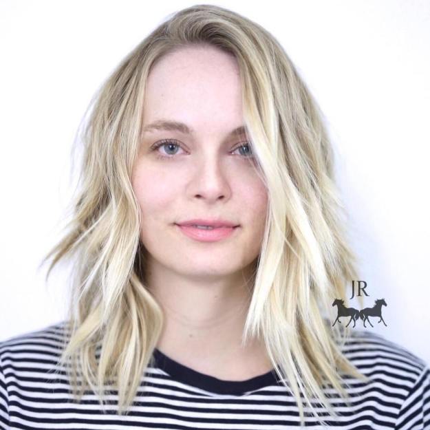 Medium Layered Blonde Hairstyle