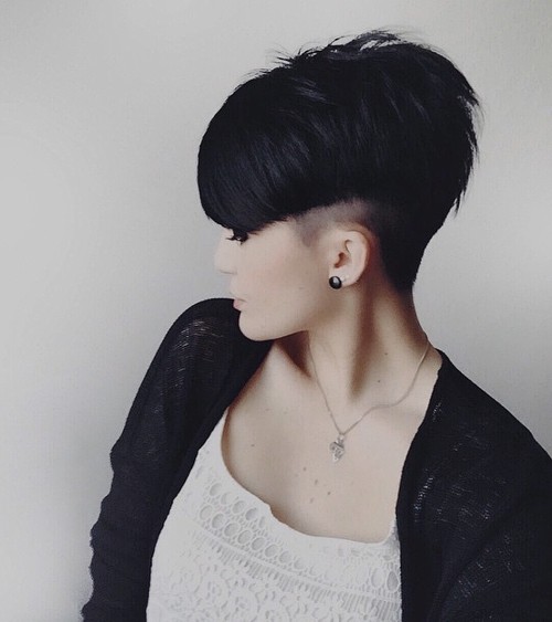 short sassy layered haircut