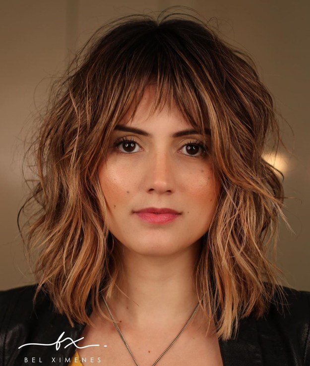 Shoulder-Length Hairstyle With Shaggy Layers