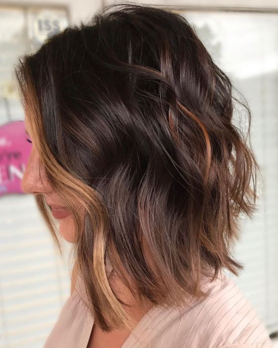 Side-Parted Lob For Wavy Hair 