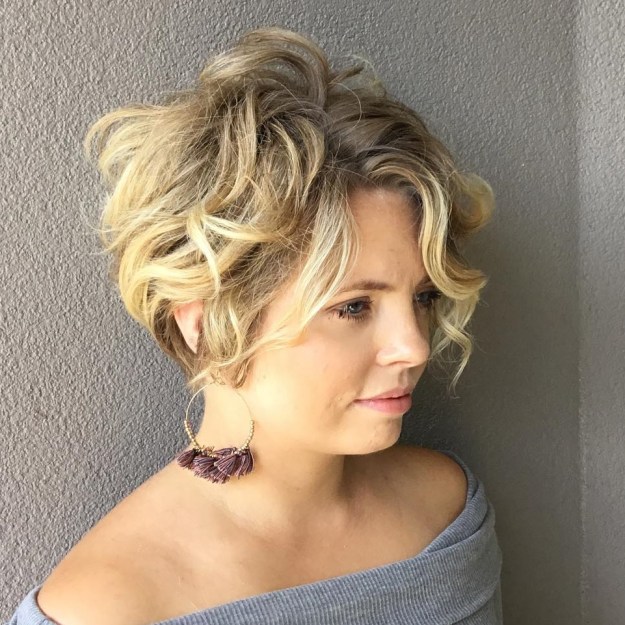 Tousled Wavy Bronde Pixie Bob