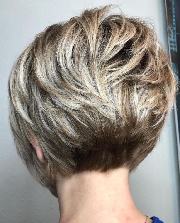 Very Short Wavy Stacked Bob With Bronde Balayage