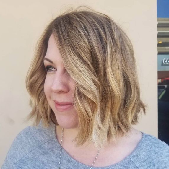 Wavy Chopped Honey Blonde Bob