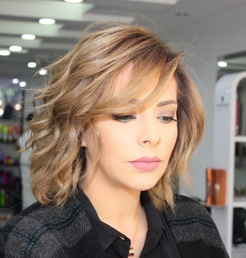 Wispy Wavy Bob With Side Bangs