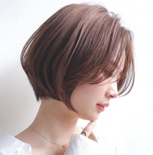 29 Stylish Chin-Length Haircuts for Women in 2024