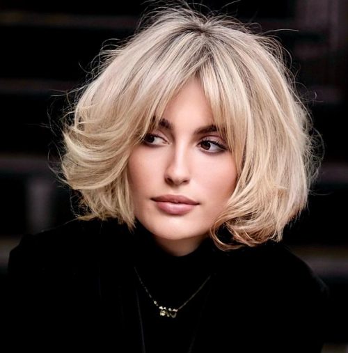 29 Stylish Chin-Length Haircuts for Women in 2025