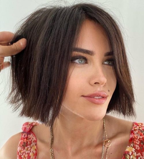 29 Stylish Chin-Length Haircuts for Women in 2024