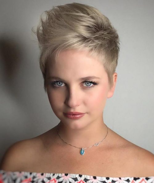 47 Current Ideas of Most Flattering Short Hairstyles for Round Faces