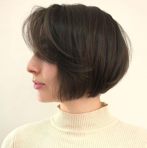 29 Stylish Chin-Length Haircuts for Women in 2024