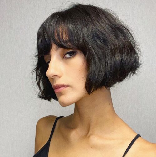 29 Stylish Chin-Length Haircuts for Women in 2024