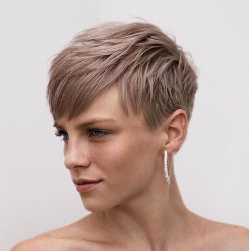 43 New Pixie Cut with Bangs Ideas for the Current Season