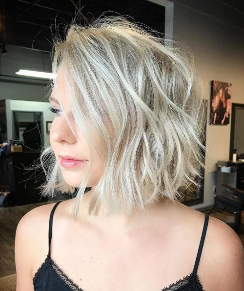 47 Current Ideas of Most Flattering Short Hairstyles for Round Faces