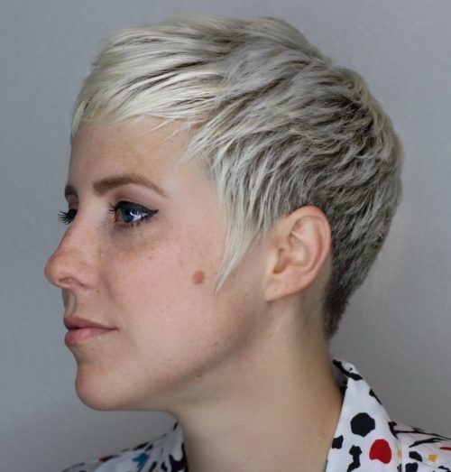 47 Current Ideas of Most Flattering Short Hairstyles for Round Faces