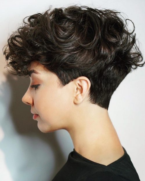 41 Fresh Pixie Haircuts with Bold Colors for Women