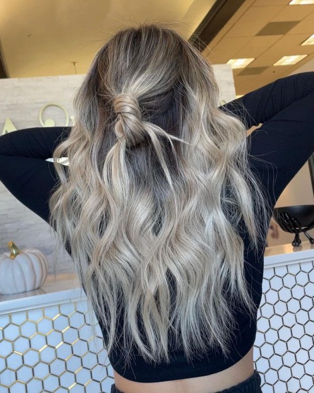 Blonde Hair with Dark Roots: 30+ Stunning Styles