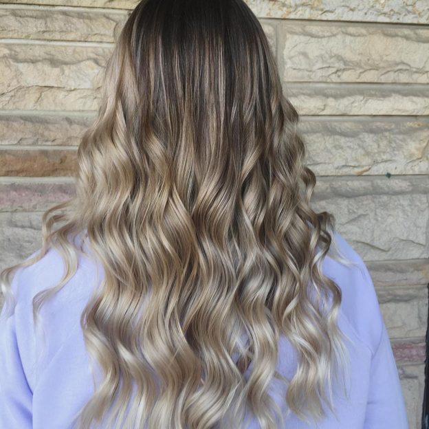 Blonde Hair with Dark Roots: 30+ Stunning Styles