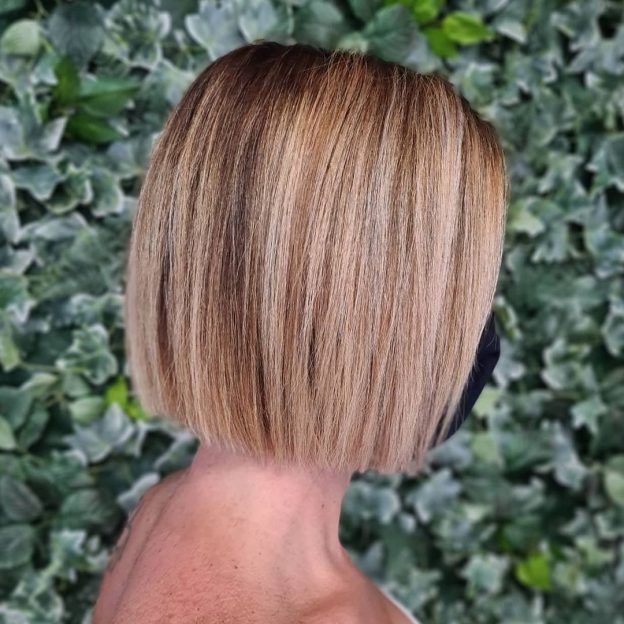 Blonde Hair with Dark Roots: 30+ Stunning Styles