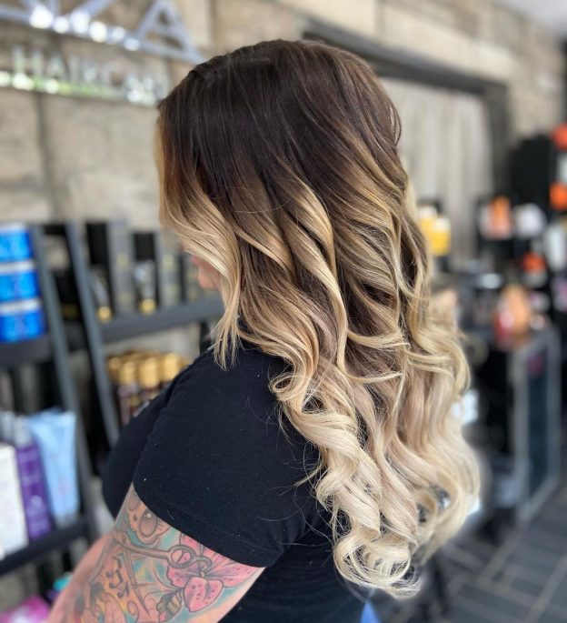 Blonde Hair with Dark Roots: 30+ Stunning Styles