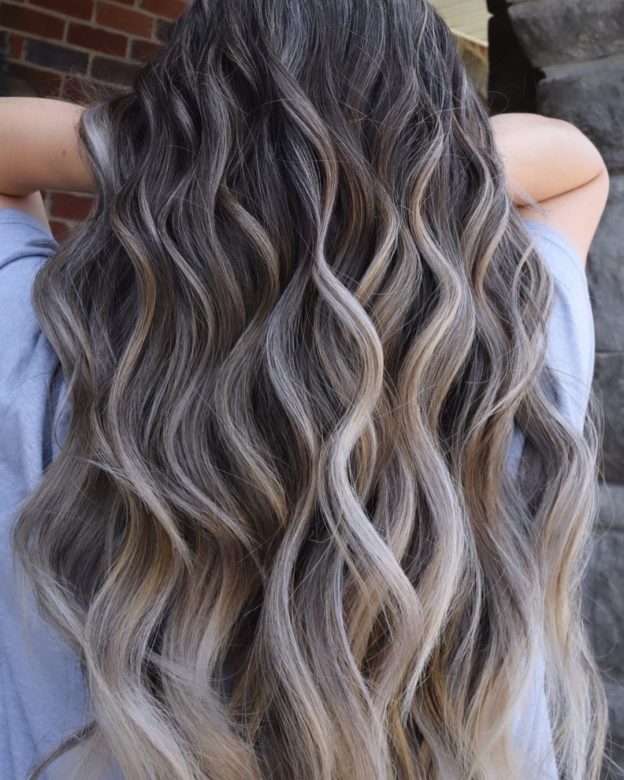 Blonde Hair with Dark Roots: 30+ Stunning Styles