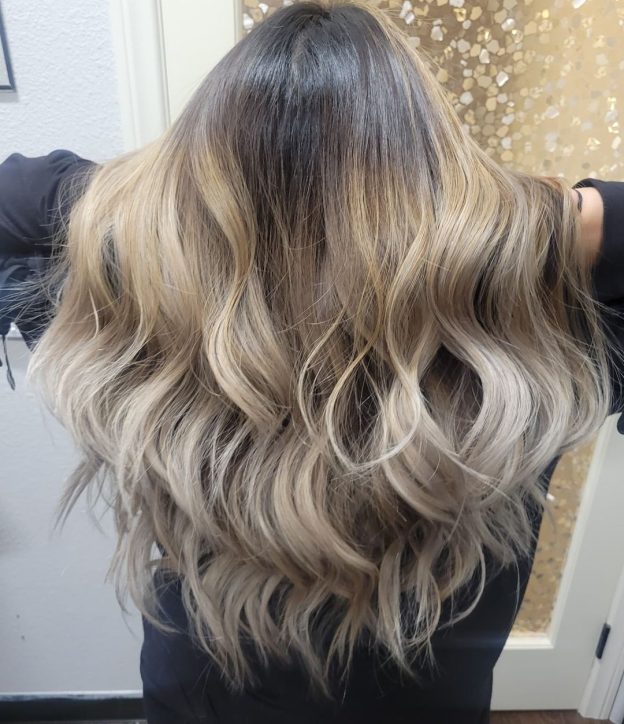 Blonde Hair with Dark Roots: 30+ Stunning Styles