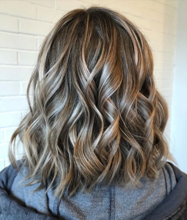 Blonde Hair with Dark Roots: 30+ Stunning Styles