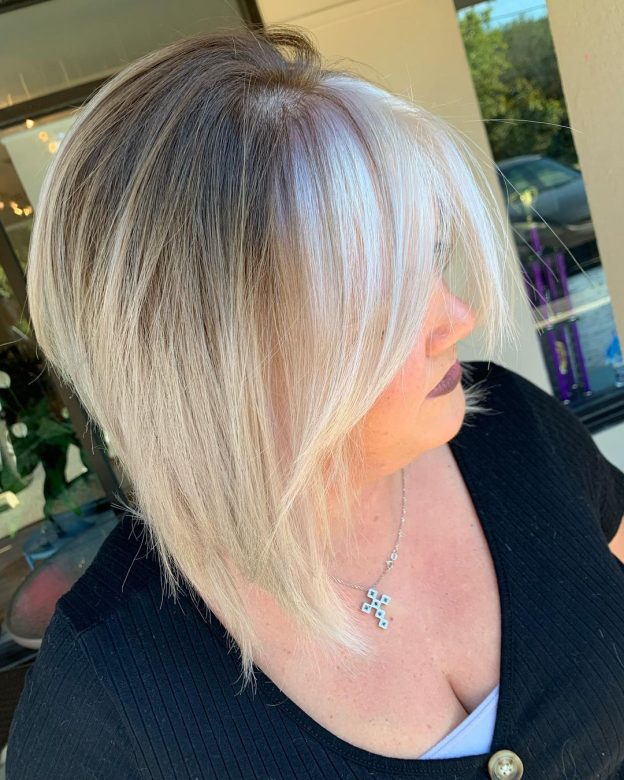 Blonde Hair with Dark Roots: 30+ Stunning Styles