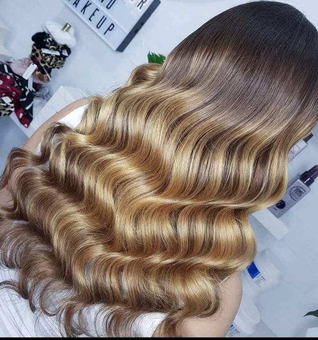 Blonde Hair with Dark Roots: 30+ Stunning Styles
