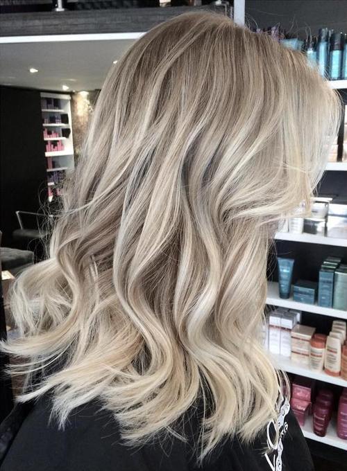 38 Fresh Blonde Balayage Looks For Women