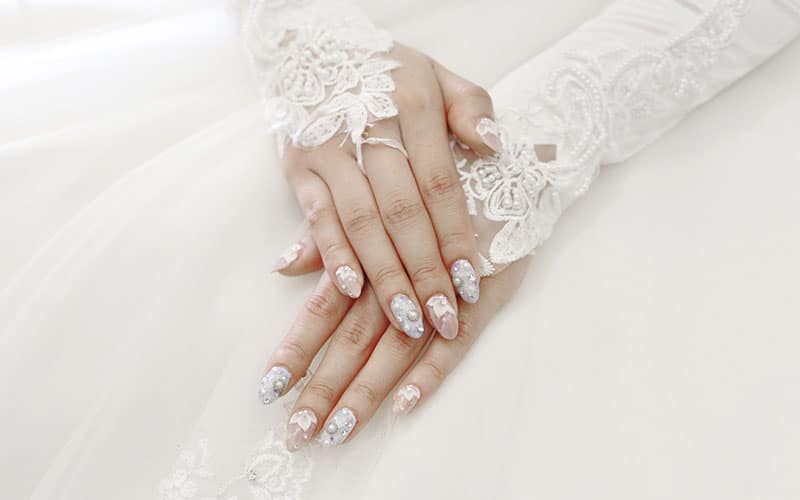 3D Wedding Nails