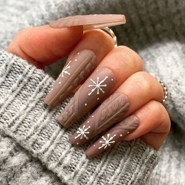 Brown-Winter-Themed-Nails