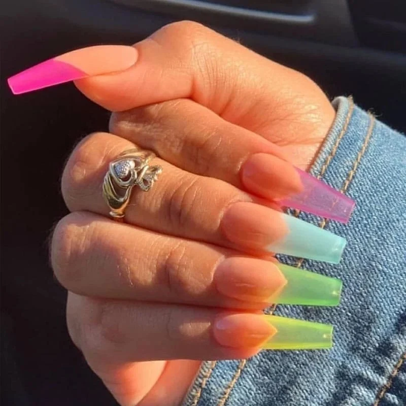 Clear-Colour-Coffin-Nails