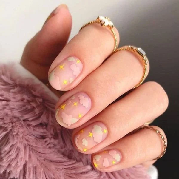 Clouds-and-Stars-Nail-Art