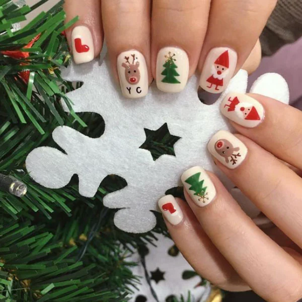Cute-Christmas-Nails