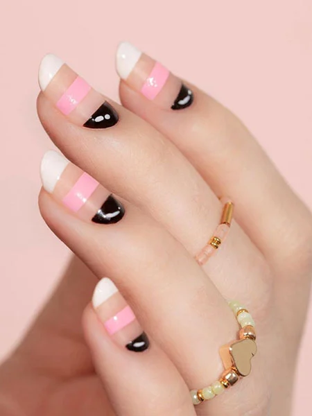 French-Manicure-With-Stripes
