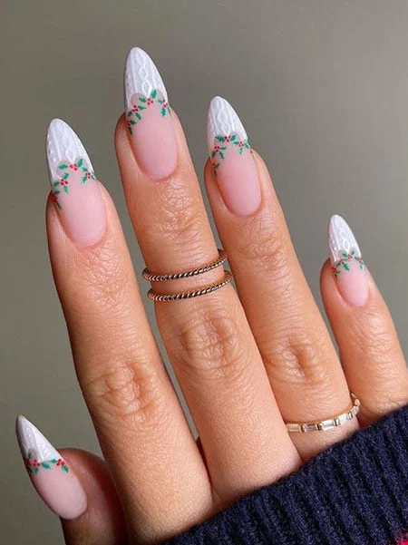 French-Tip-Christmas-Nails