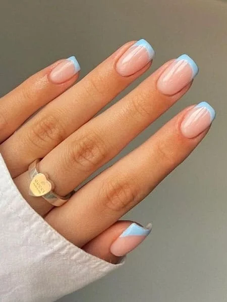 French-Tip-Dip-Nails