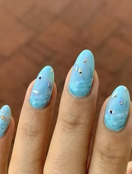 Fun-in-The-Ocean_Nail-Ideas_banicured_-1