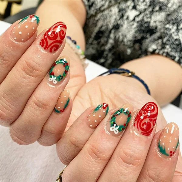 Green-and-Red-Christmas-Nails